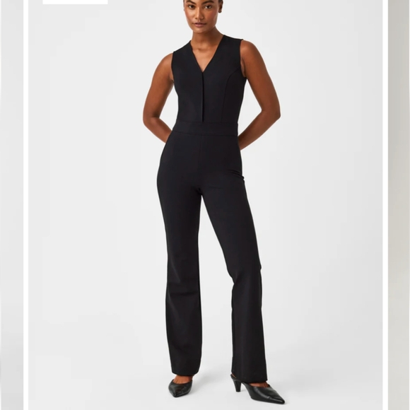 SPANX NWT Perfect Jumpsuit (Flare Leg) Petite XL Black (In Original Packaging) - Picture 1 of 8